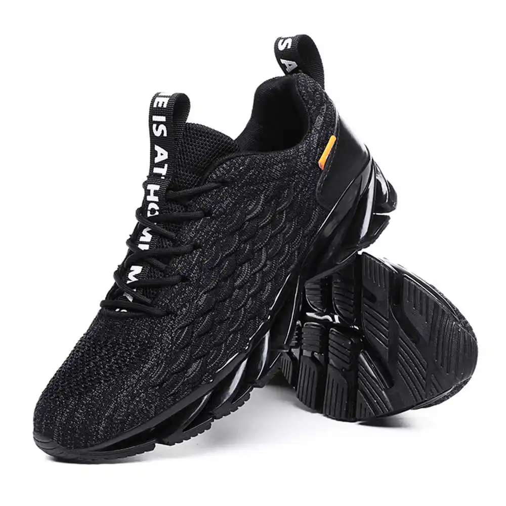 size 44 size 39 walking shoes  - Streetwear Brand Canada avaliação e preço